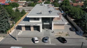 Alapellátási központ átadó Vecsésen