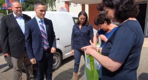 Kézfertőtlenítő adomány a gyáli tábornak